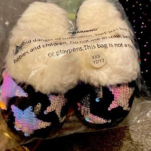 Rebel athletic slippers